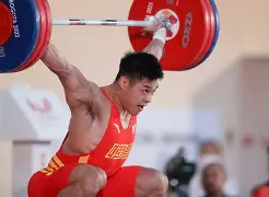  举重夜战：瓯越银狐队读秒扳平胶东猎隼队，主帅临场妙招精神属性拉满-开云kaiyun体育平台