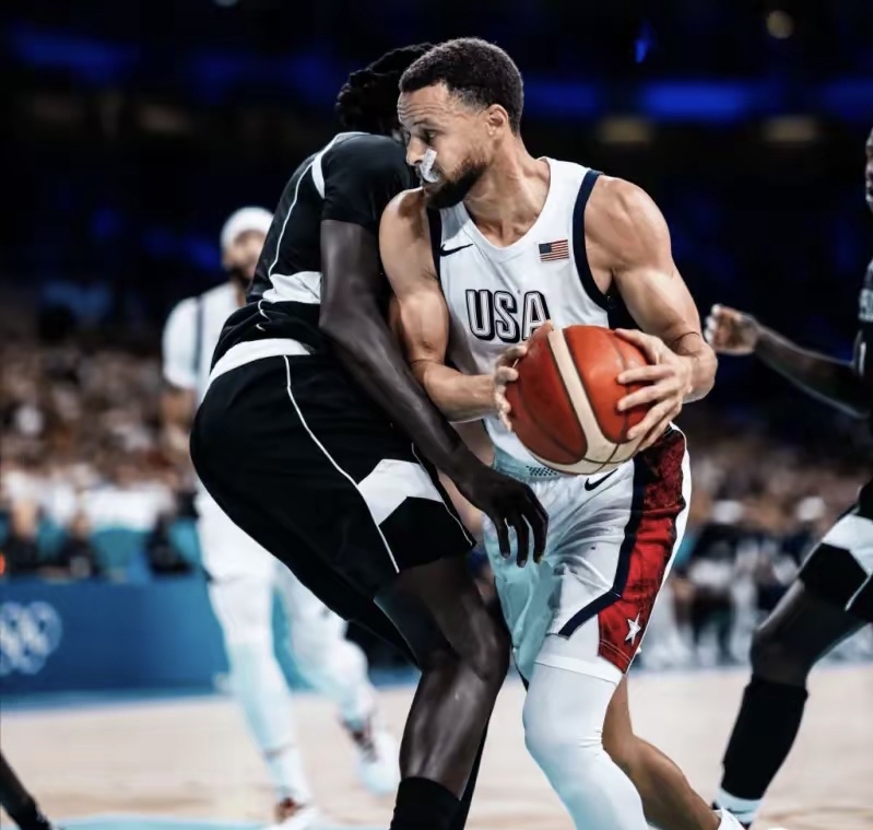  转会期足总杯焦点战，克里夫兰骑士强势反弹，赛场秩序良好，身体对抗强度拉满-开云kaiyun登录