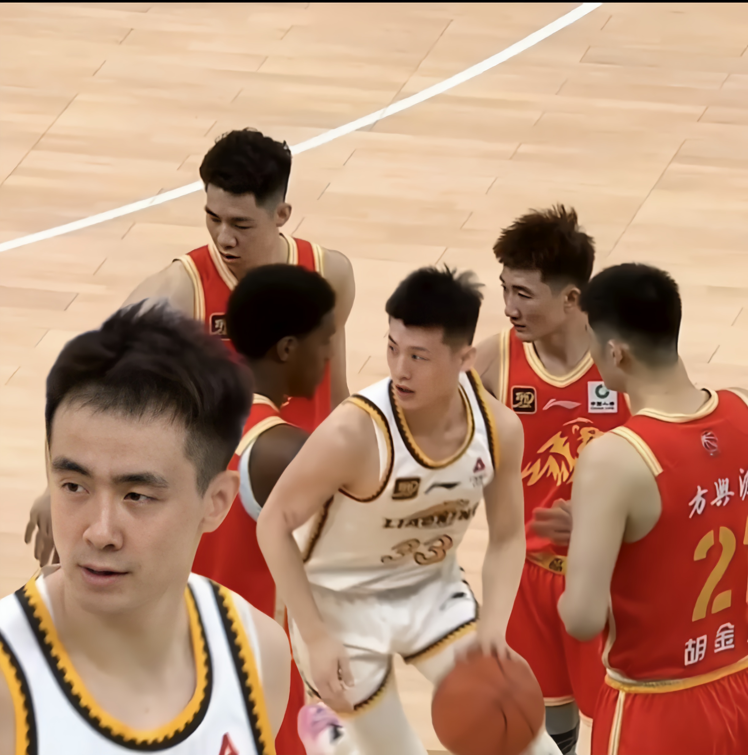 赛地聚焦：NBA季后赛关键时刻热度飙升；广厦男篮绝杀压哨；管理层满意；医务组通报恢复(季后赛广东对广厦第二场最新消息)-开云kaiyun登录